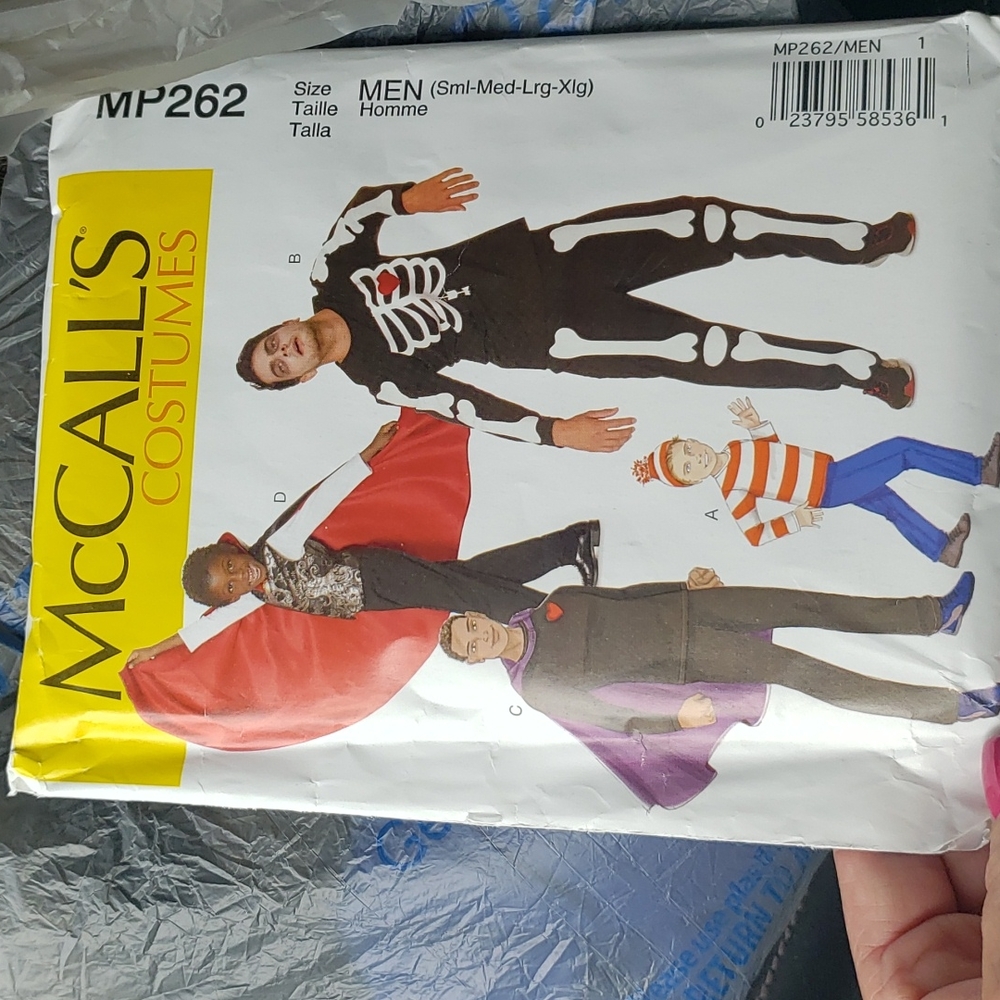 Costume pattern NWOT